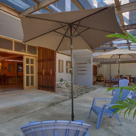 Bayshore Bijou Suites Maya Beach Eksteriør bilde