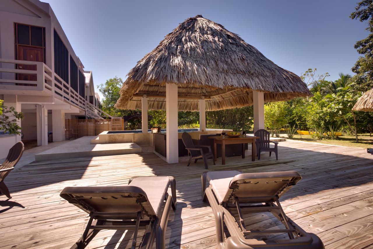 Bayshore Bijou Suites Maya Beach Eksteriør bilde