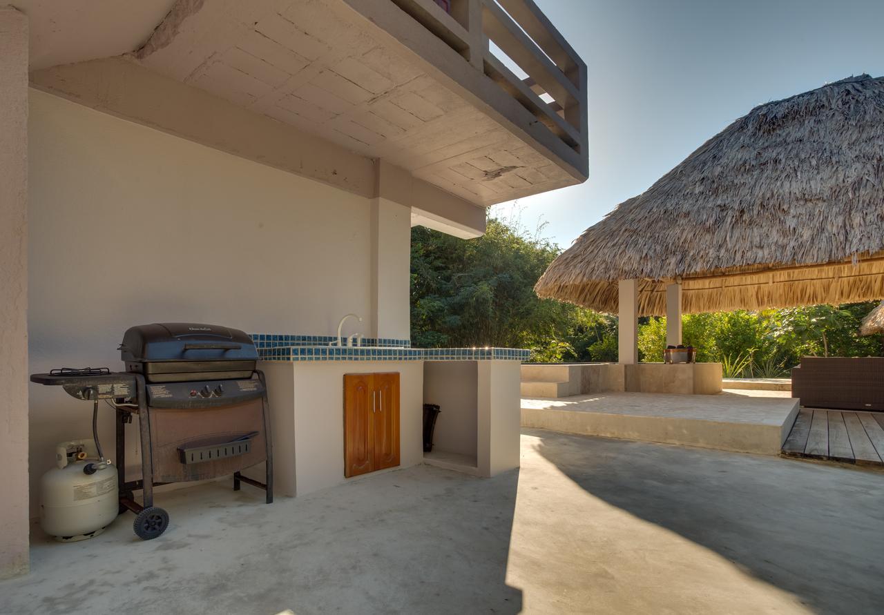 Bayshore Bijou Suites Maya Beach Eksteriør bilde