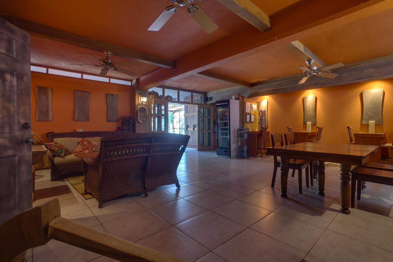 Bayshore Bijou Suites Maya Beach Eksteriør bilde