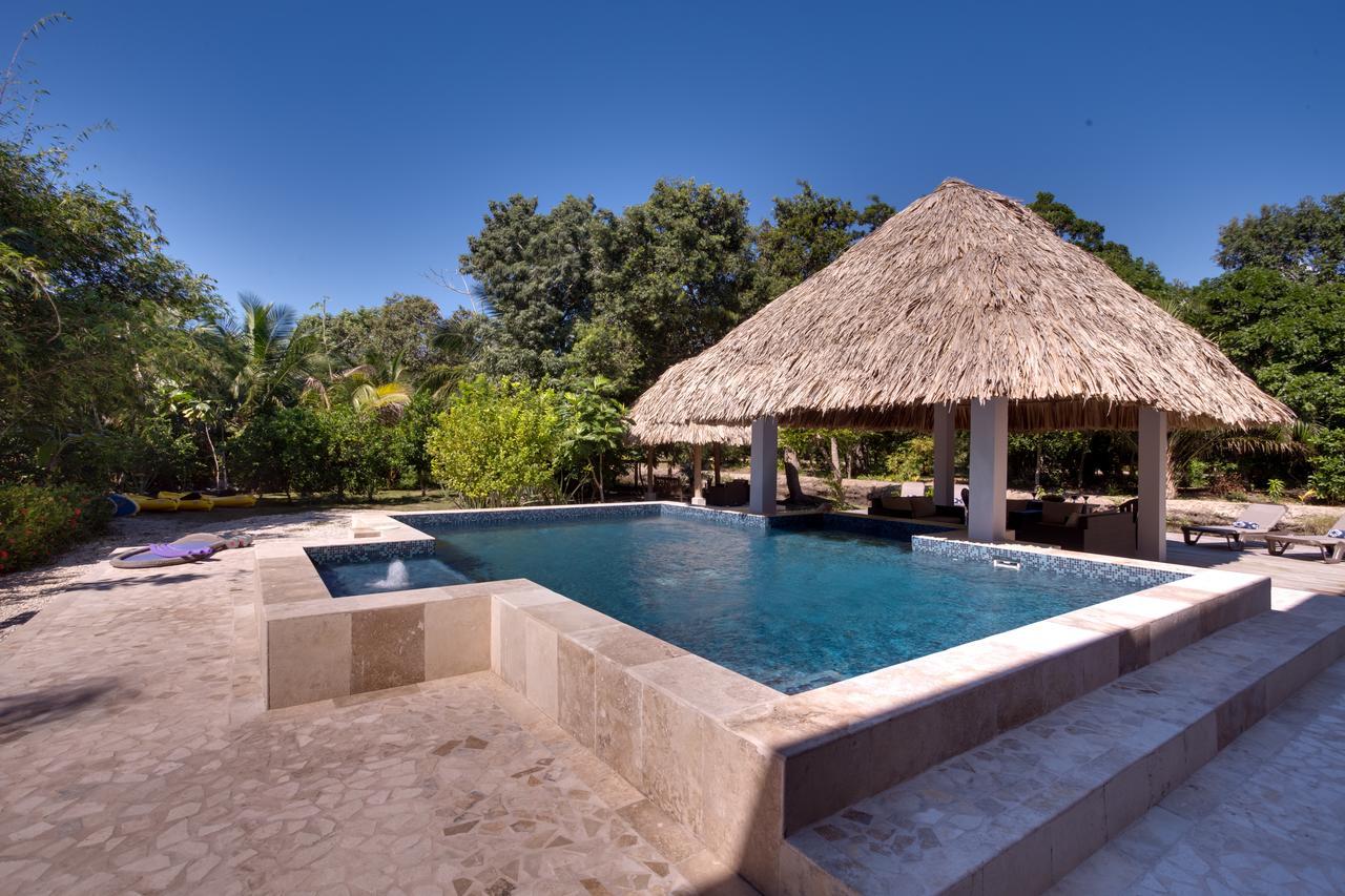 Bayshore Bijou Suites Maya Beach Eksteriør bilde