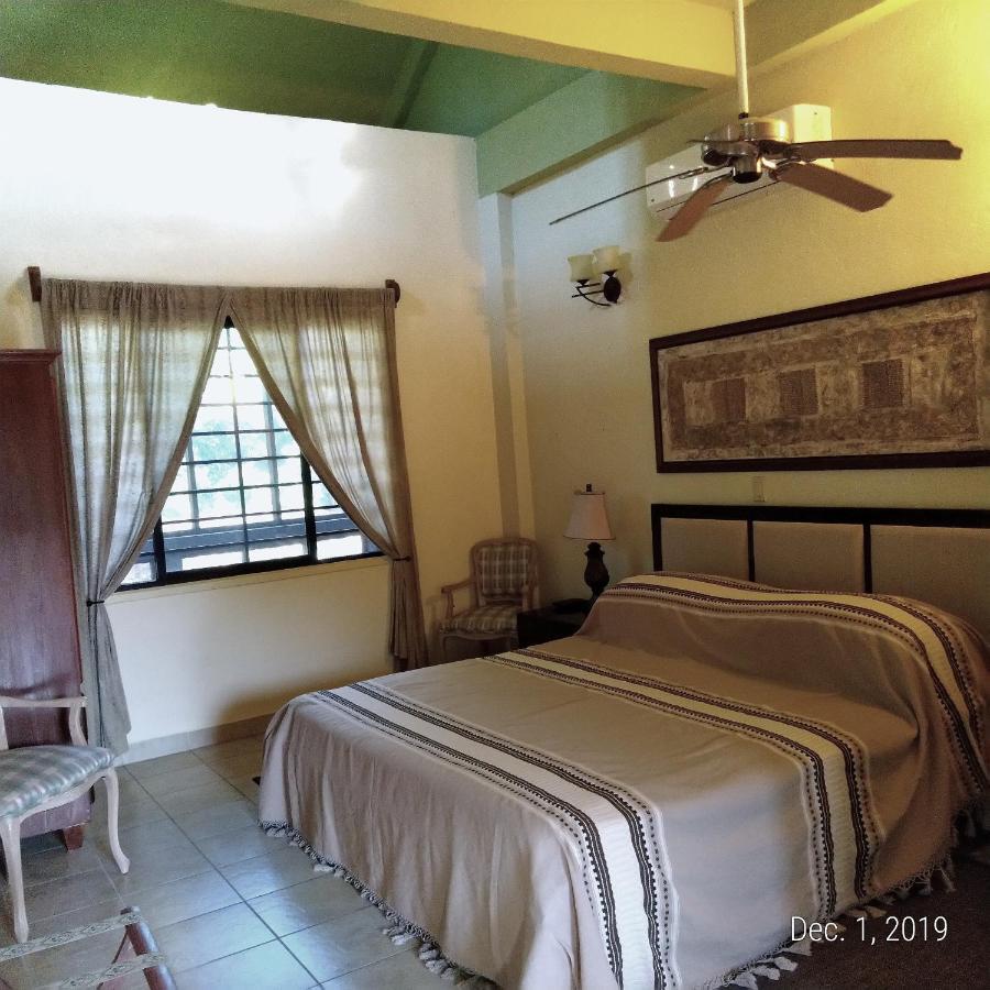 Bayshore Bijou Suites Maya Beach Eksteriør bilde